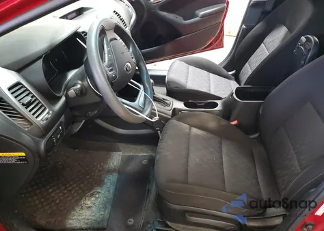 2016 Kia Forte Lx z USA, uszkodzony, nr VIN KNAFK4A65G5613367
